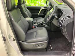 「この車の写真をもっと見たい」「状態が気になる」「この装備はついている？」どんな小さな疑問でもお気軽にお問い合わせください！