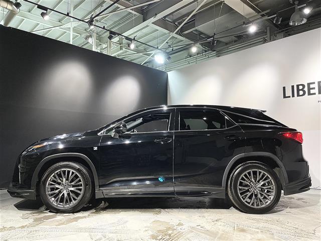 LIBERALAは、輸入車選びの新たなスタイルを提案するインポート・セレクト・ブランドです。オーナー様となる方がクルマから直接感じる感性を第一にした、最良の一台との出会いをコーディネートいたします。