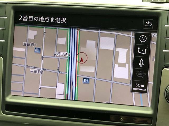 ●純正ナビ：一体感のあるナビは、高級感ある車内を演出してくれます。オーディオ機能も充実しておりますので、運転もより楽しめます♪