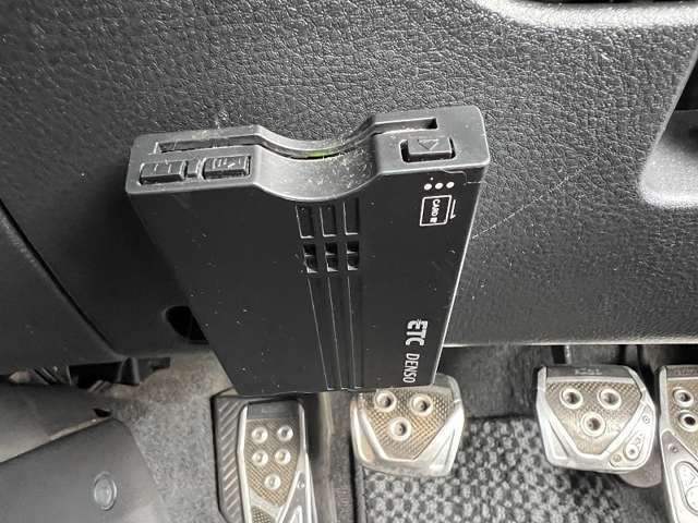 6速クロスミッション・アルミルーフパネル・大型カーボンリアスポイラー・ブレンボ・ワーク17アルミ・車高調・HIDライト・レカロシート・MOMOステアリング・ACD＋スーパーAYC・HKSマフラー