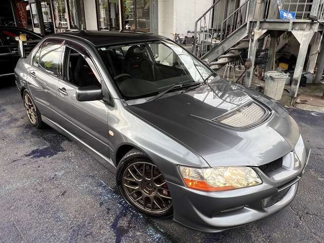 6速クロスミッション・アルミルーフパネル・大型カーボンリアスポイラー・ブレンボ・ワーク17アルミ・車高調・HIDライト・レカロシート・MOMOステアリング・ACD＋スーパーAYC・HKSマフラー