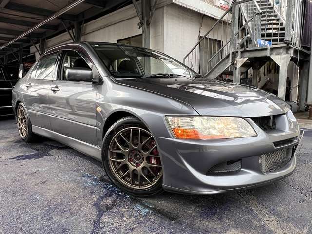 6速クロスミッション・アルミルーフパネル・大型カーボンリアスポイラー・ブレンボ・ワーク17アルミ・車高調・HIDライト・レカロシート・MOMOステアリング・ACD＋スーパーAYC・HKSマフラー