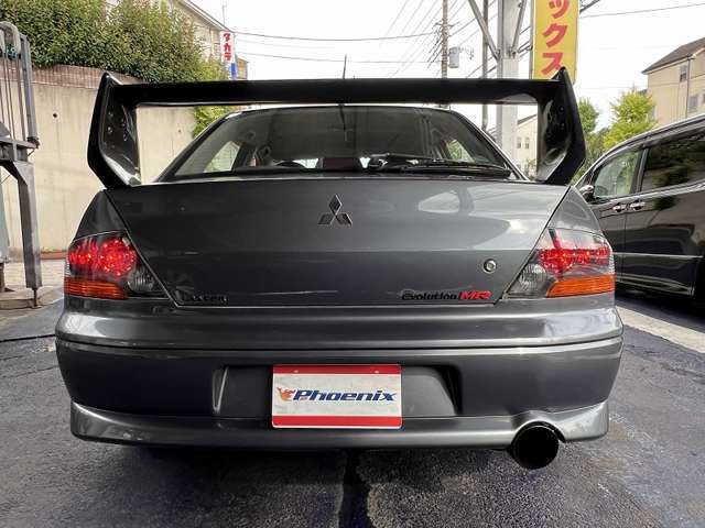 6速クロスミッション・アルミルーフパネル・大型カーボンリアスポイラー・ブレンボ・ワーク17アルミ・車高調・HIDライト・レカロシート・MOMOステアリング・ACD＋スーパーAYC・HKSマフラー