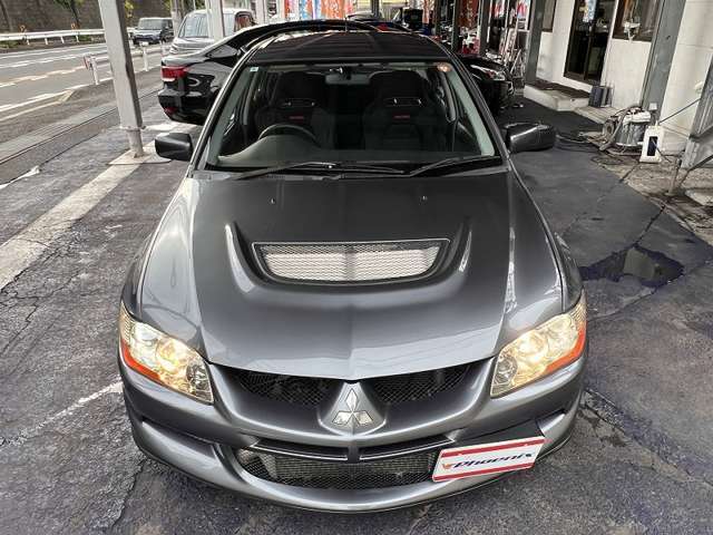 6速クロスミッション・アルミルーフパネル・大型カーボンリアスポイラー・ブレンボ・ワーク17アルミ・車高調・HIDライト・レカロシート・MOMOステアリング・ACD＋スーパーAYC・HKSマフラー