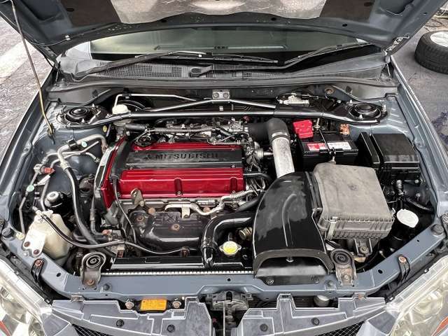 6速クロスミッション・アルミルーフパネル・大型カーボンリアスポイラー・ブレンボ・ワーク17アルミ・車高調・HIDライト・レカロシート・MOMOステアリング・ACD＋スーパーAYC・HKSマフラー