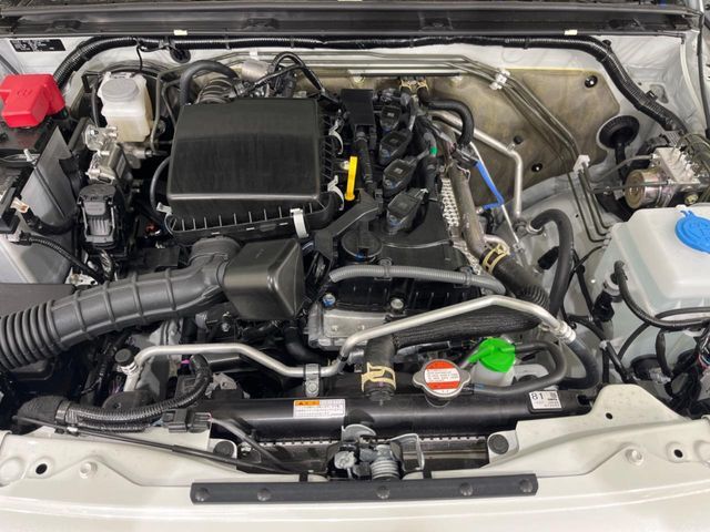 親切・丁寧な専門メカニックスタッフが応対！・車検・点検整備・事故等の修理などアフターサービスも安心。お車のカスタマイズもネクステージのサービススタッフまでご相談ください！