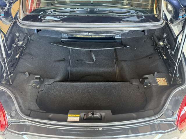 トランクルームも綺麗です。