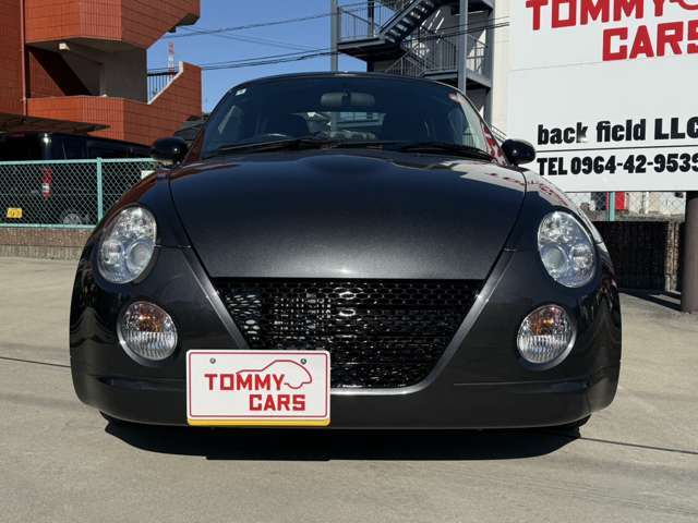 乗り出し価格は？　表示価格で本当に買えるの？　お店に行ったら別途色々付けないと買えないとかじゃないの？　など疑問がありませんか？　当社では表示価格(支払総額)以外の費用は一切頂きません。ご安心ください。