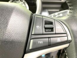 【アダプティブクルーズコントロール】高速道路での長距離走行が楽に！！自動で速度を保つクルーズコントロールが、衝突軽減システムと連携し、前方の車両を感知して車間を保つように速度調節してくれます！！