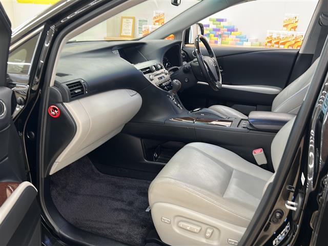 みなさまのお車選びのお手伝いをさせてください！スタッフ一同心よりご来店、お問い合わせをお待ちしております！