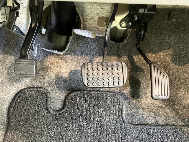 より多くの一般の方へ車を届けれればと思っておりますので同業者様への販売は極力控えさせて頂いております。ご了承下さい。