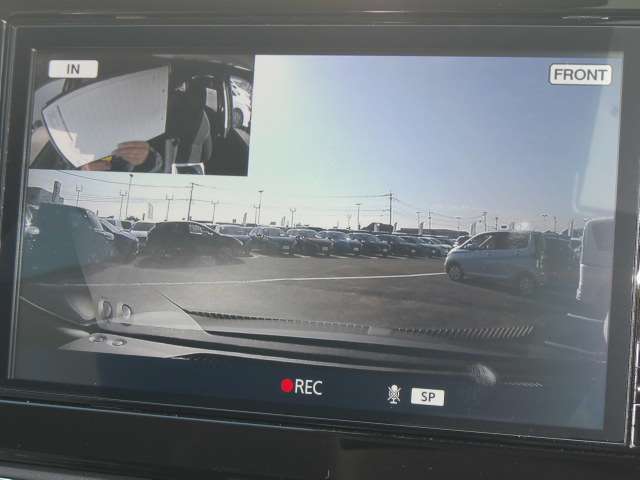 車の運転に安心ドライブレコーダー付き、もしもの時安心です。