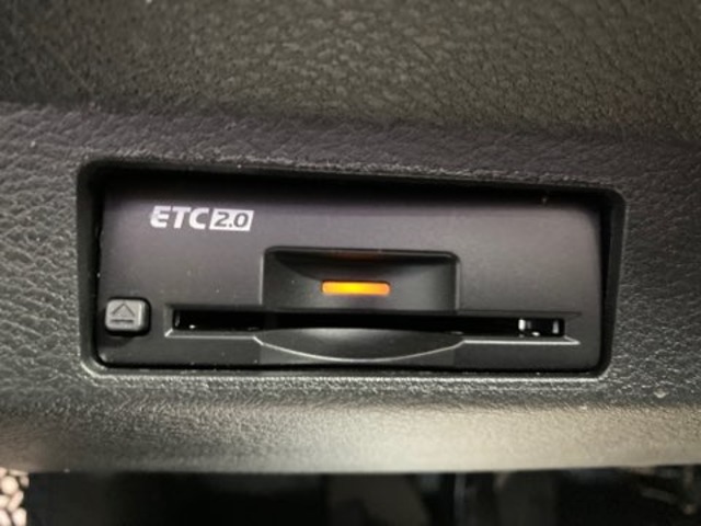 ETC2.0です。セットアップを完了してから納車となりますので、すぐにご利用頂けます。
