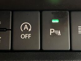 【コーナーセンサー】バンパーに付いたセンサーが障害物を検知！一定の距離に近づくとアラートで教えてくれます♪狭い駐車スペースや車庫入れ時も安心ですね☆