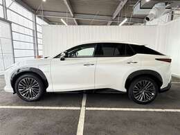 R5年式　レクサス　RZ450e バージョンL　入荷しました。