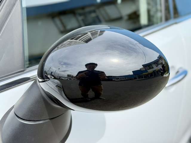 擦りやすいサイドミラーも目立つキズなど無くキレイ！！