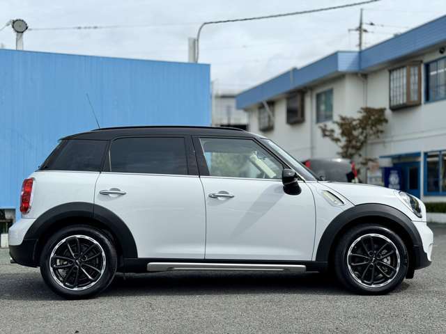 修復歴はもちろん、外装の交換歴も御座いません！程度の良さに拘っています！