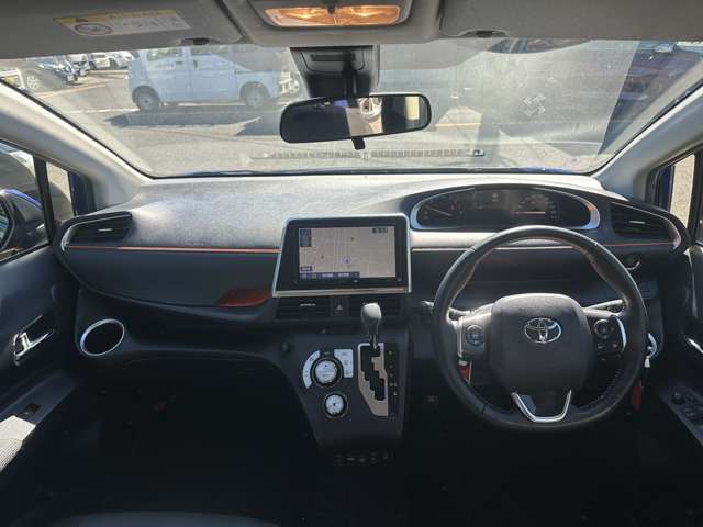 視界の良さなど、いつでも安心して運転できるようにドライバーをサポートします。