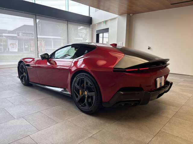 ご安心してお乗りいただくため提携認証工場にて点検実施、部品を徹底的にチェック・交換してご納車いたします。認証工場にて点検整備を行って納車いたします。点検内容は下記法定整備欄をご参照ください