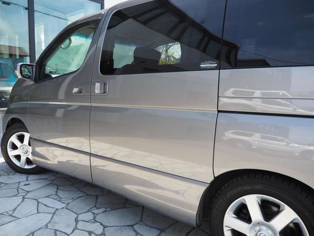 最後まで当店のお車をご観覧頂き誠に有難うございましたm(_ _)m　従業員一同、お客様からのお問い合わせを心よりお待ち申し上げます。