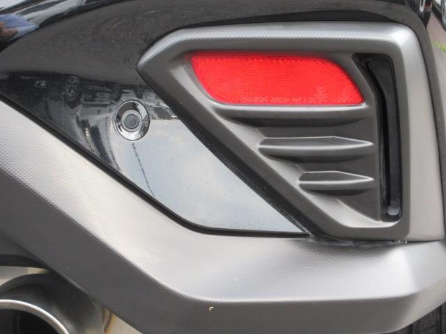 RAB(後退時ブレーキアシスト)搭載車両 後退時、車体後部に装着されたソナーセンサーが障害物を検知。衝突回避または被害を軽減します。