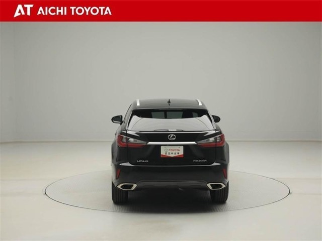 『TOYOTA認定中古車』は「まるごとクリーニング」で綺麗な内外装、「車両検査証」はプロによるチェック、買ってからも安心の「ロングラン保証」、3つの安心安全を標準装備したトヨタのブランドU-Carです
