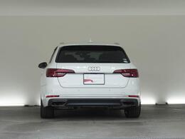当店はアウディジャパン販売の取扱車両でしたら、どちらの店舗のお車でもお取り寄せ可能です。