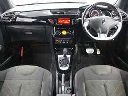 限定車　専用シート　純正オーディオ　Bluetooth　HIDヘッドライト　オートライト　LEDテールランプ　純正アルミホイール　ETC　オートエアコン　クルコン