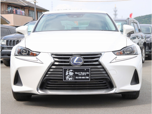 ☆★在庫台数70台以上★☆　常時良質車両がズラッと70台以上！店頭にて展示中です！！