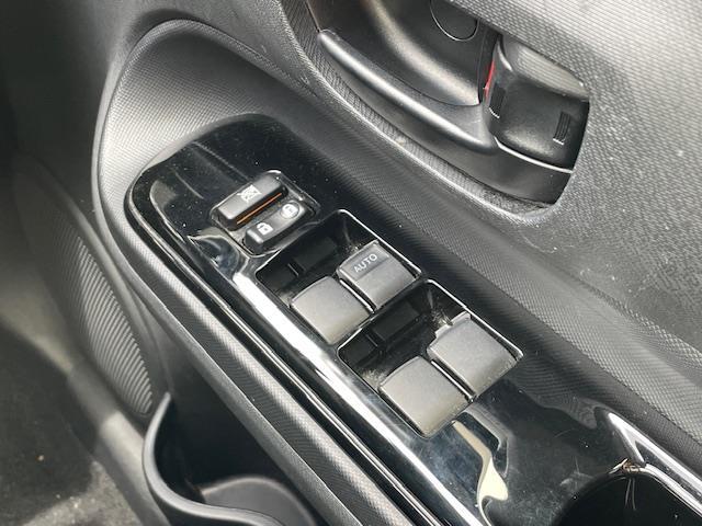 車両販売と整備・保証・クリーニングなどのサービスを自由にお選び頂けます。その上お値打ちなおクルマばかりです。サービスは必要な分だけお選び下さい。