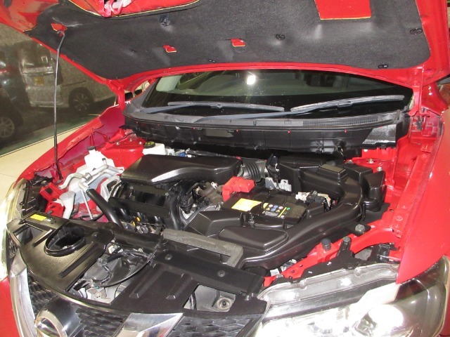 内装、外装、エンジンルームの隅ずみまでクリーニングを実施してお渡しします！　プロが仕上げをしましたからピッカピカですよ～！点検整備もきっちり実施いたします。