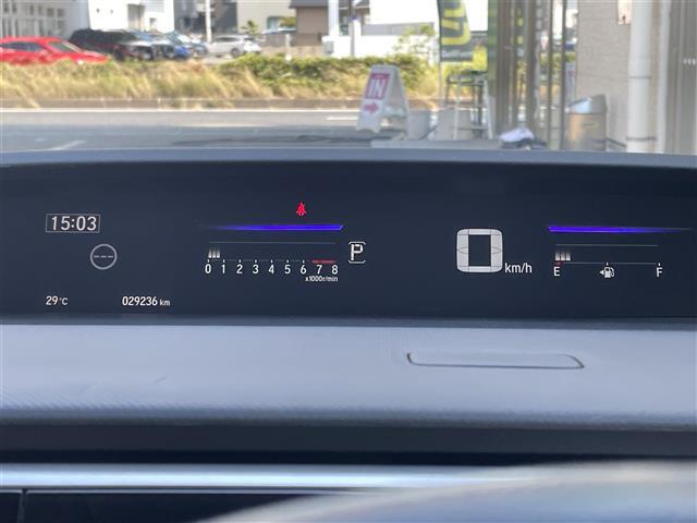 こちらメーター周りの写真になります。第三者機関でしっかりチェックをしております。ガリバーではメーター改ざん、走行不明の車は一台もありません。お客様が安心できる車両のみを取り扱っております！