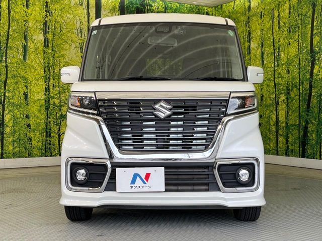 弊社では、全車『修復歴なし』のお車のみ取り扱っております。専任バイヤーによる厳選した仕入れの後、入庫後の車両チェックを行い、ネクステージが認定した高品質な中古車をご提供しております。