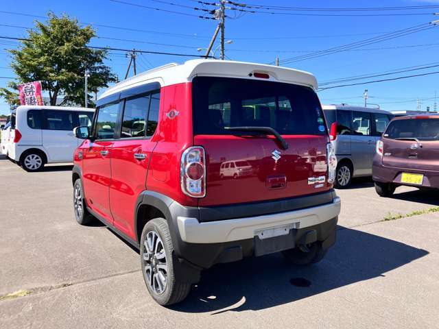 国交省の代わりに車検認定ができる「陸運局指定工場」の資格をもっており、熟練の整備士や国家資格を持った整備士が揃ってます！