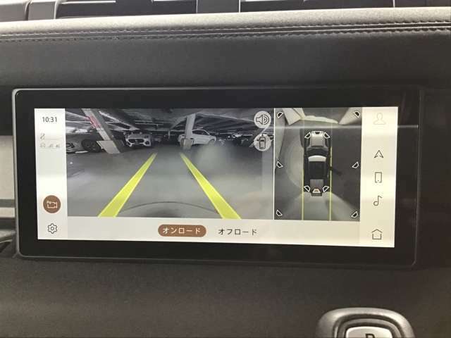 サラウンドカメラ（360°カメラ）『車載のカメラを駆使し、車を真上から見下ろしている映像に変換、センターディスプレイに表示させ、安全な駐車をサポート。縦列駐車や狭い場所への駐車に大きく役立ちます。