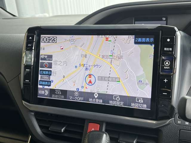 11型のアルパインビックXが装備されておりますの大画面でのエンターテイメントやナビゲーションをご利用いただけます。サウンドシステムなども細かく設定できるのも特徴となります。