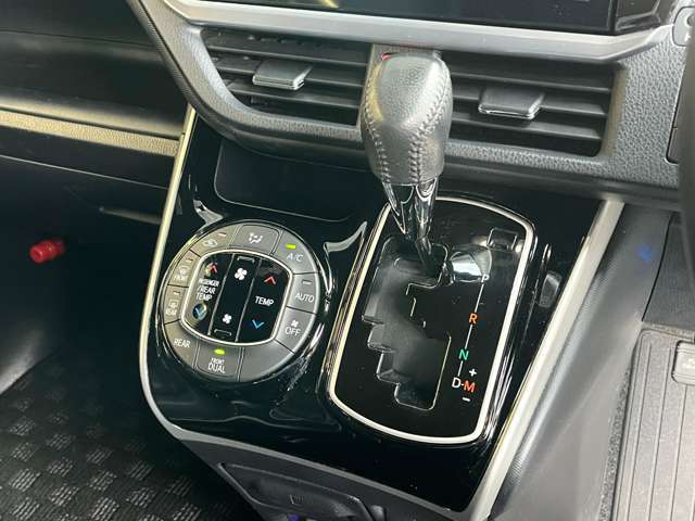 オートエアコンもしっかり作動致します。ご納車前にワコーズ製エアコン添加剤を入れることも出来ますので良ければお申し付けください。