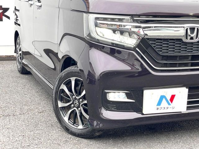 【シーケンシャルターンランプ付きLEDヘッドライト】人気の『流れるウィンカー』付きのLEDヘッドライトを装備♪高級感はもちろん、点灯時は存在感たっぷりで他車からも認識されやすく安心です。
