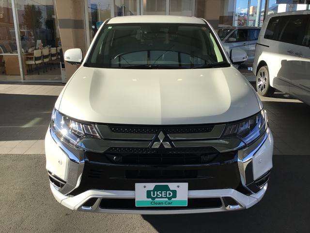 静岡インター道沿いの店舗になります。常時10台以上を展示しております、三菱車以外のお車もお取り扱いがあります。是非お気軽にお越しください。