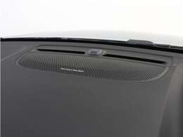 【harman/kardon】世界のオーディオファン垂涎のプレミアムサウンドシステムを搭載。原音に近い音場空間を忠実に再現。乗る人すべてに最良の音響体験を提供します。