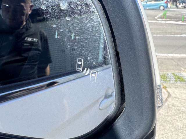 スモールからフォグランプ　ヘッドライト　ウィンカー　室内等　ナンバー灯に至るまですべてLED化制作可能です。世界より製品を供給致しておりますのでまずはご相談下さい。　LED取付だけでも相談お越し下さい