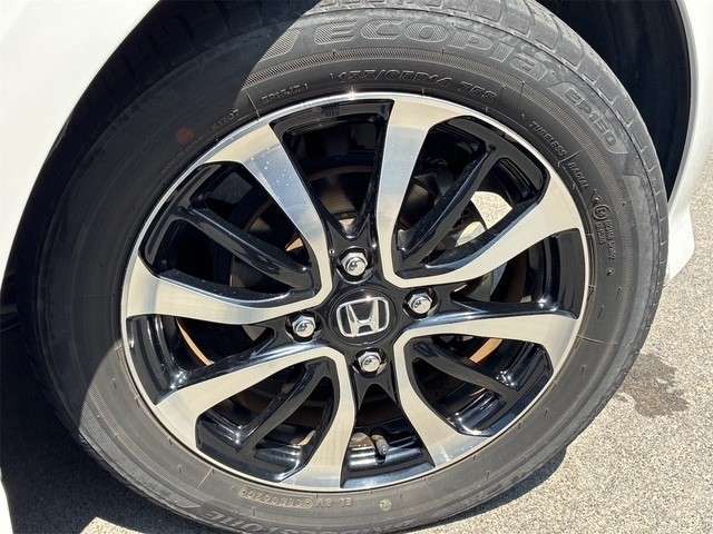 タイヤサイズは155/65R14