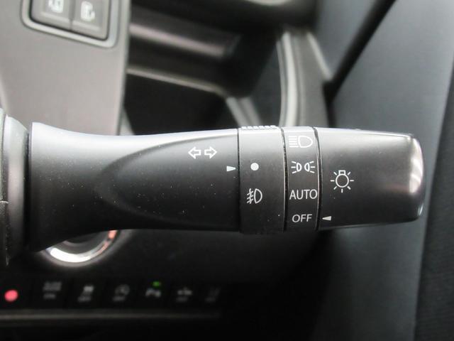 当店中古車は全車保証付です。詳しくはスタッフに尋ねください。
