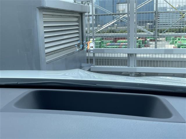 【運転席操作部】『運転席周辺の装備』の画像になります。快適なドライブを楽しむための機能が装備されています！運転席から触れるので使いやすいです！