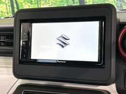 【ディスプレイオーディオ】視認性が高いディスプレイオーディオを装備♪操作性も良好で直感的なソース選択が可能です。