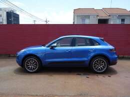 ・自社認証工場にて24ヵ月,または12ヵ月定期点検整備を実施いたします。・基本80項目に及ぶ定期点検整備記録簿を発行いたします。