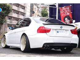 遊べるセダンです。。。魅力あふれる仕上がり具合。。。デモカーを連想させる洗練された完成度です☆