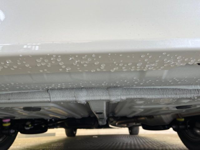 下回りがきれいなうちに、防錆加工の施工がオススメ。降雪地域はもちろん、沿岸部にお住いの方や、趣味でマリン・ウィンタースポーツをされる方に大変好評いただいております。
