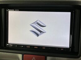 【純正ナビ】人気の純正ナビを装備。オーディオ機能も充実しており、Bluetooth接続すればお持ちのスマホやMP3プレイヤーの音楽を再生可能！毎日の運転がさらに楽しくなります！！