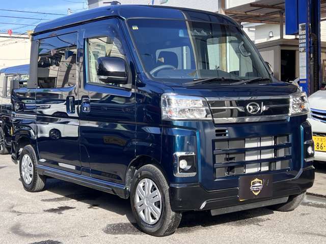 令和5年式、レーザーブルークリスタルシャインのデッキバンが入庫いたしました♪走行6000km台でまだまだこれからです♪